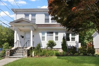 Building Photo - 246 George Waterman Rd