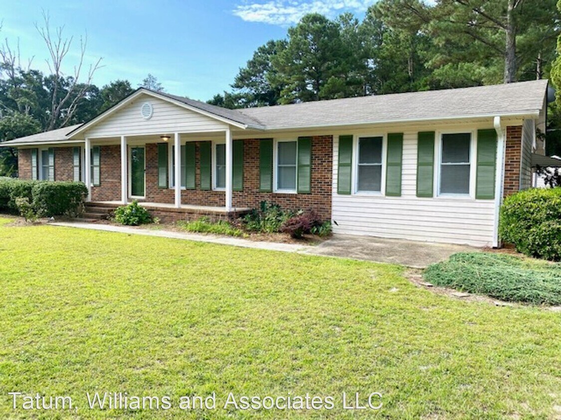 Primary Photo - 4 br, 2.5 bath House - 12237 NC Hwy 41 N