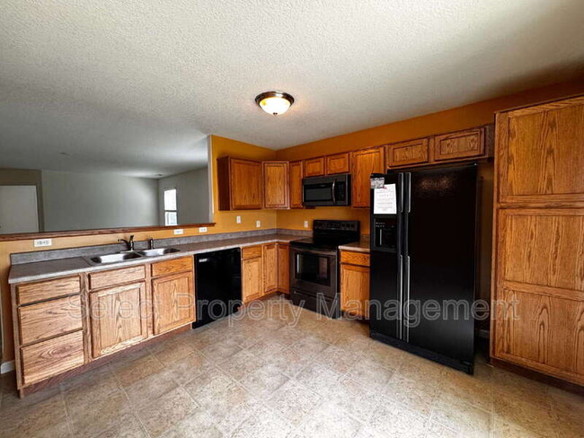 Building Photo - 7501 Ravens Stone Dr