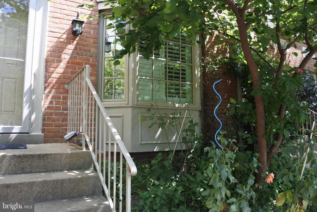 Primary Photo - 2113 Kings Mill Ct