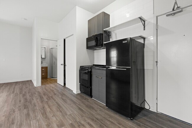 Foto del edificio - 1136 W Wilson Ave