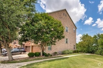 Building Photo - 7857 Fox Horn Dr