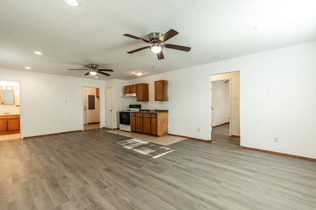 Foto del edificio - 140 County Rd 1604