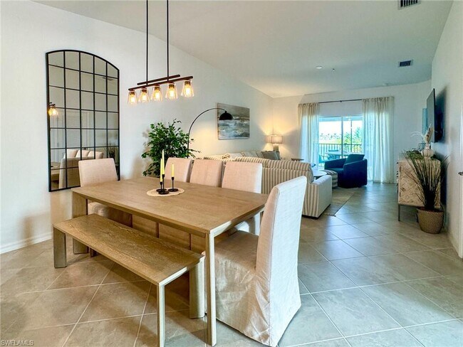 Foto del edificio - 5433 Double Eagle Cir