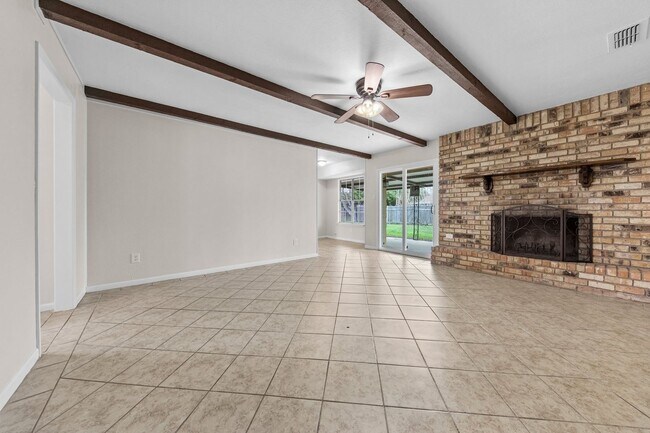 Foto del edificio - 2300 Zinnia Ct