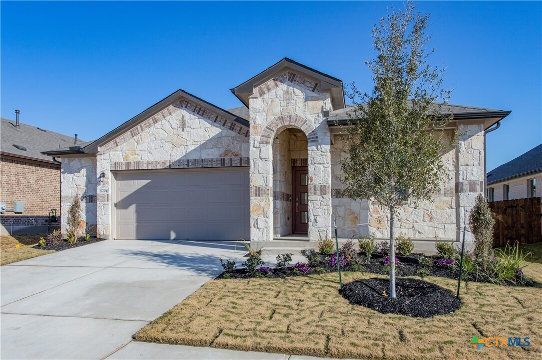 Foto principal - 16804 Marcello Dr