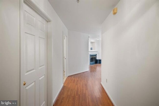 Foto del edificio - 9101 Gracious End Ct