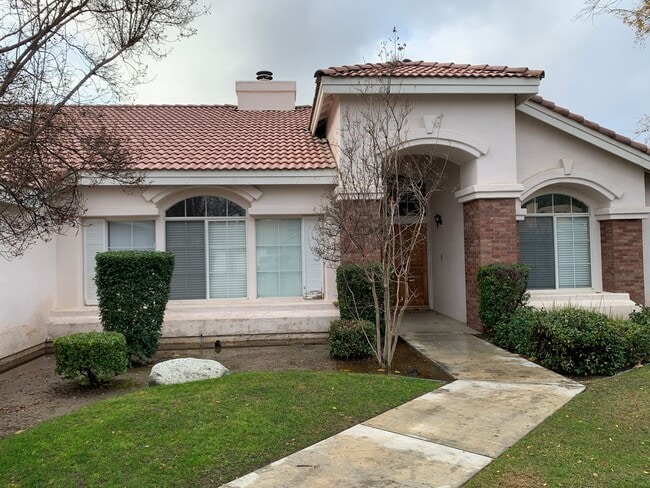 Building Photo - 8409 Tamworth St - SW - Beautiful 3 + Offi...