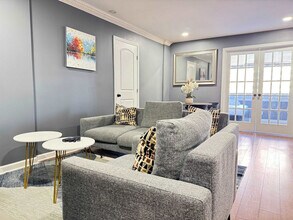 Building Photo - 215 Piedmont Ave NE