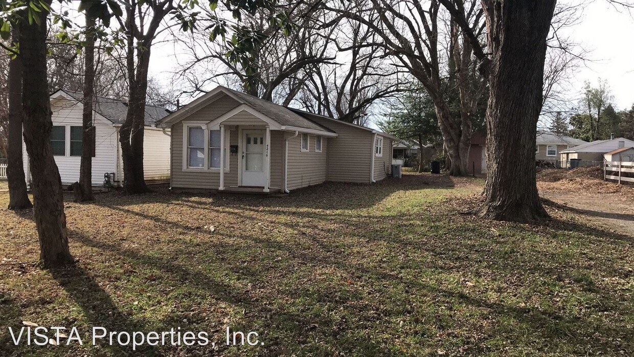 Foto principal - 3 br, 1.5 bath House - 4216 Clark St.
