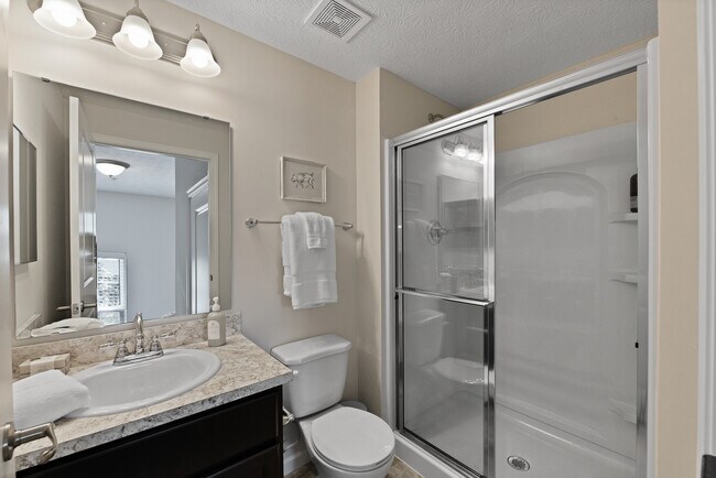 Foto del edificio - Residences at Golf Village