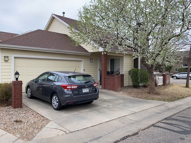 Building Photo - 906 Richmond Dr