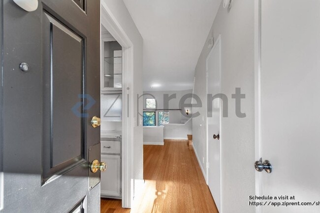 Foto del edificio - 123 Buckelew St