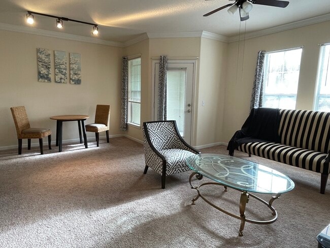 Building Photo - 8290 Gate Pky W