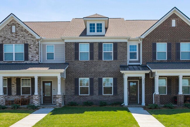 Photo - 517 Swanholme Dr House
