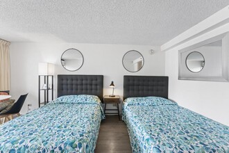 Building Photo - 445 Seaside Ave