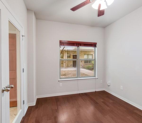 Foto del edificio - 1115 Kinney Ave
