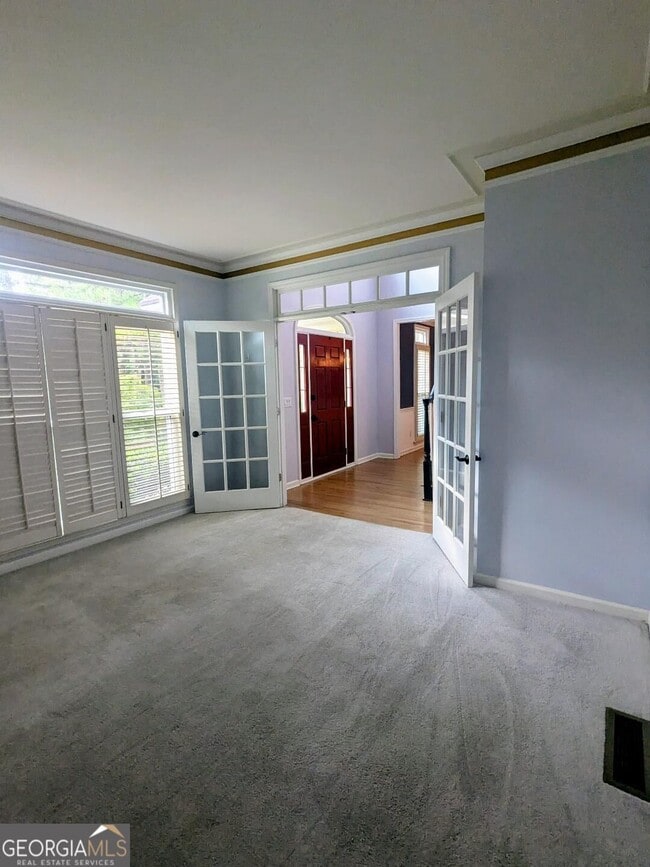Building Photo - 305 Windsor Pl