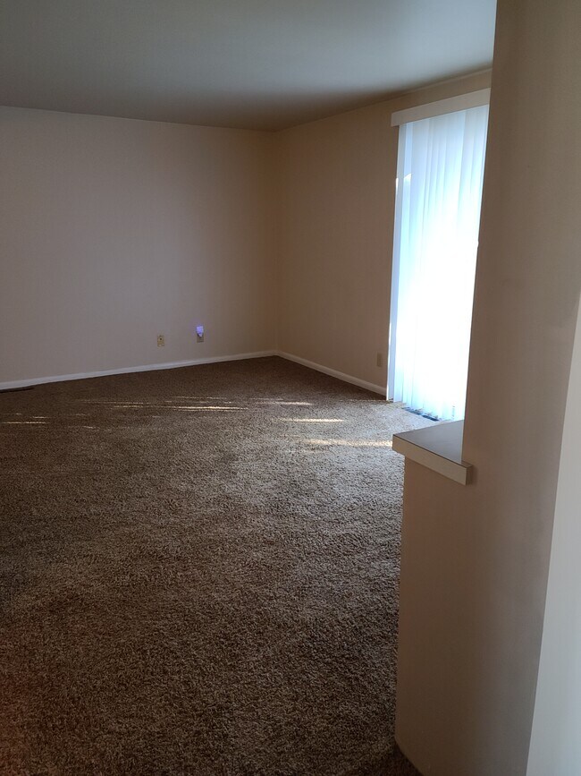 Foto del edificio - 120 Stanford Ave