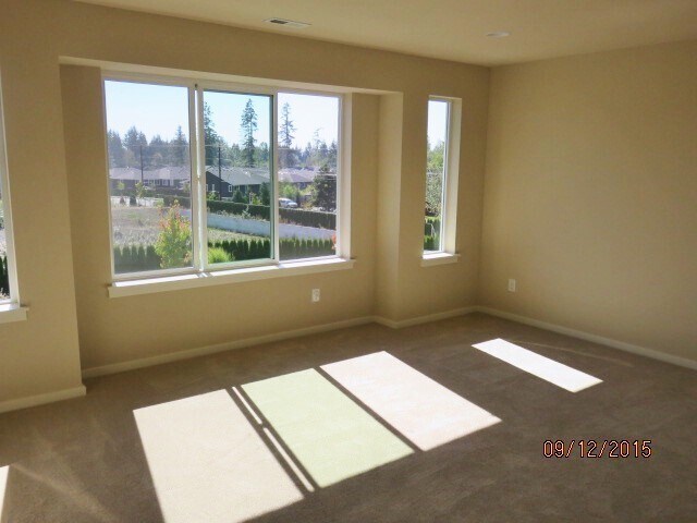 Building Photo - Beautiful 4 Bed 2.5 Bath in Parkhaven, Bot...