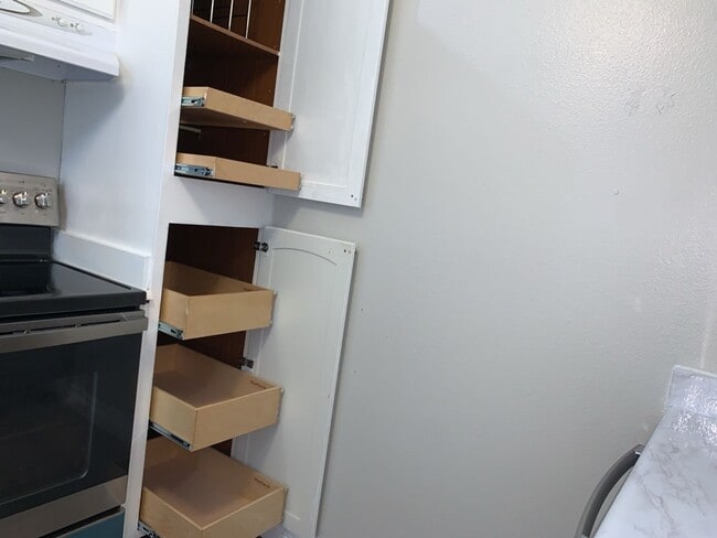 Building Photo - Elegant Auburn Condo 1Bd/1Ba