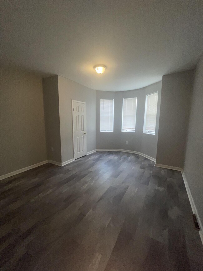 Foto del edificio - 3613 W Belvedere Ave