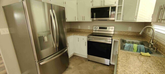 Foto del edificio - 5325 Dairy Dr