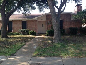 Building Photo - 416 Lincoln Dr