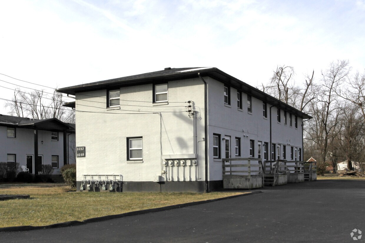 Foto del edificio - 5052 Minette Ct