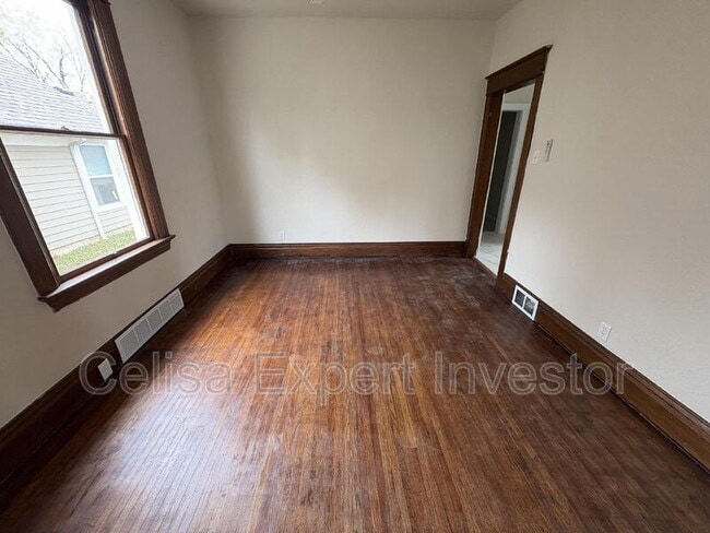 Building Photo - 2723 Bowser Ave