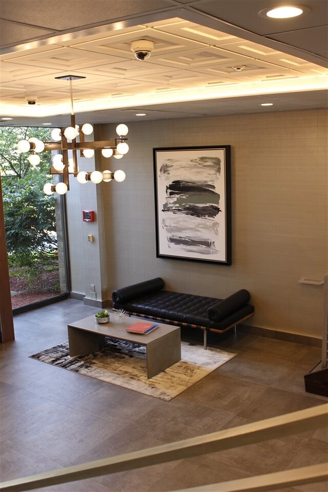 Foto del edificio - 9060 Palisade Ave