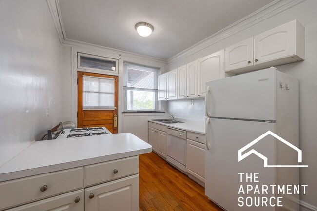 Building Photo - 4318 N Spaulding Ave