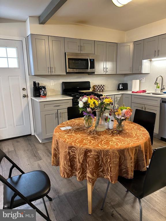 Building Photo - 510 S Juniper St