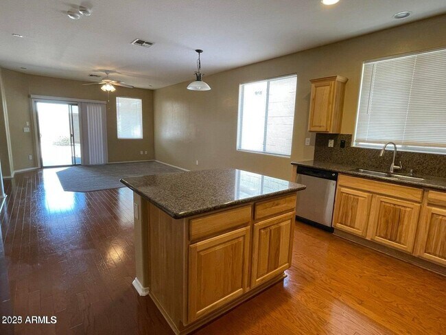 Foto del edificio - 38410 N Pagoda Ln