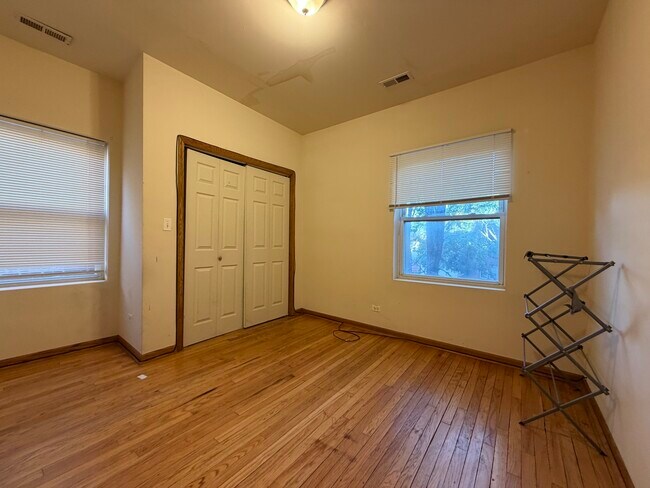 Foto del edificio - 3000 W 61st St