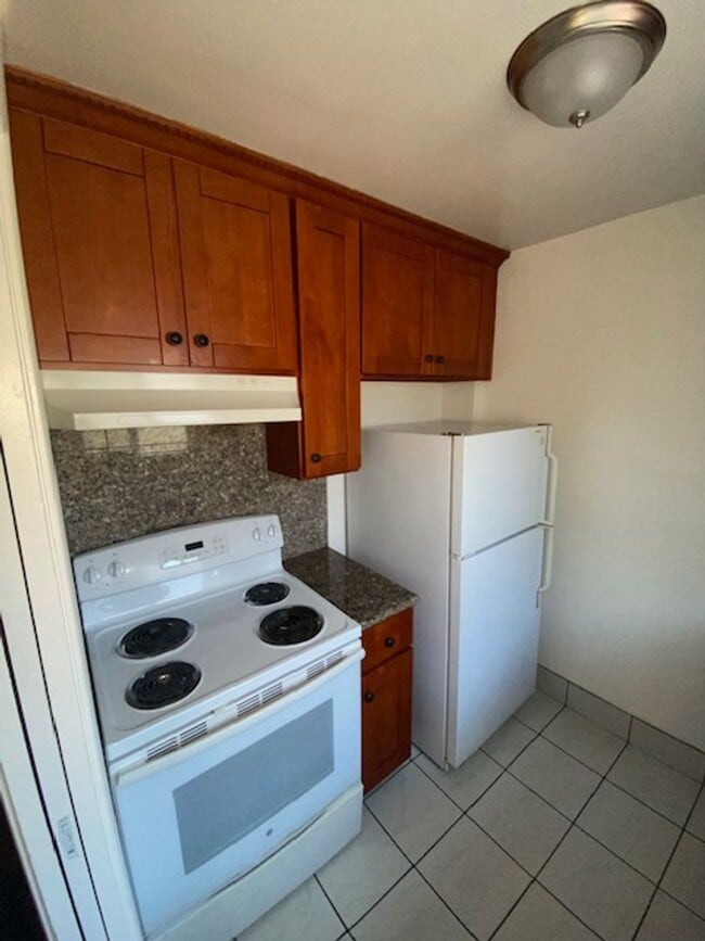 Building Photo - 4212 Nevin Ave