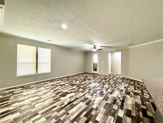 Foto del edificio - 18627 White Barnwood Ct