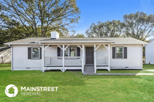 Building Photo - 219 Deerfield Dr