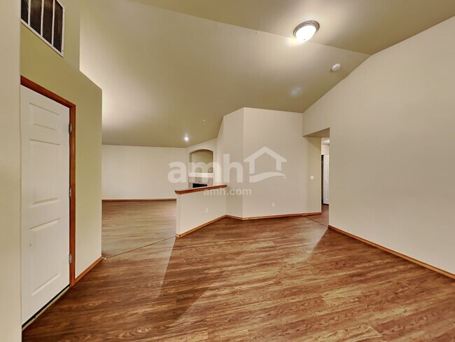 Building Photo - 16625 91st Ave SE