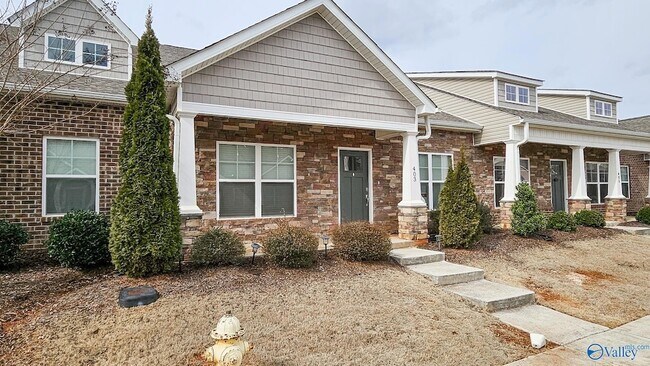 Foto del edificio - 403 Edgebrook Dr