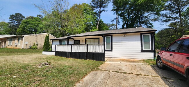 Foto del edificio - Room in House on White Oak Trail