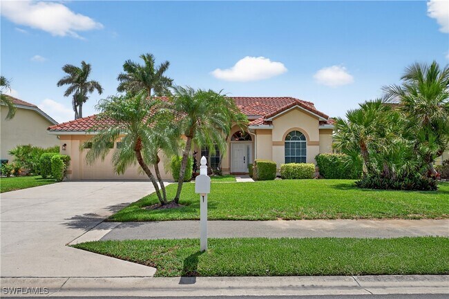 Foto del edificio - 2138 E Crown Pointe Blvd