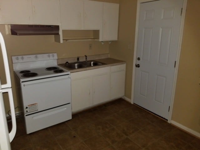 Building Photo - 3021 Cusseta Rd