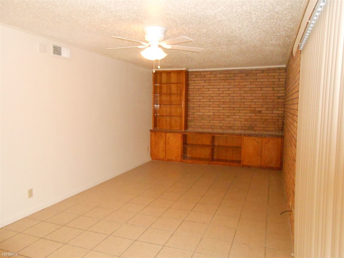 Primary Photo - 3208 S Winston Ave