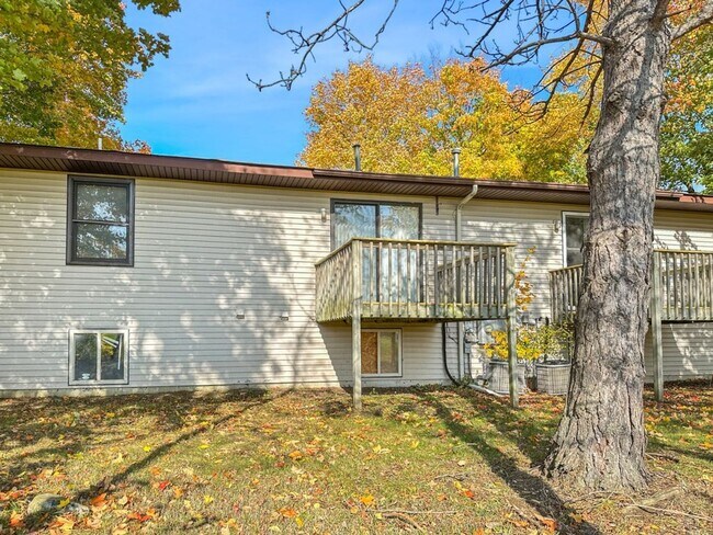 Foto del edificio - 6582 Winans St