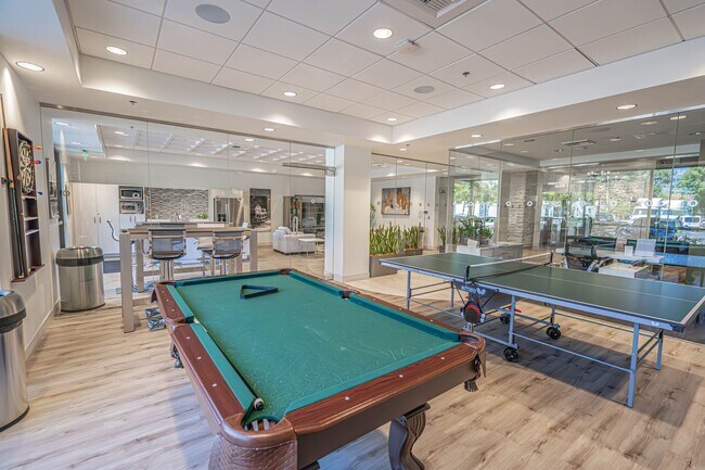 Building Photo - CALL TO BOOK! Monticello - 1 Bedroom for R...