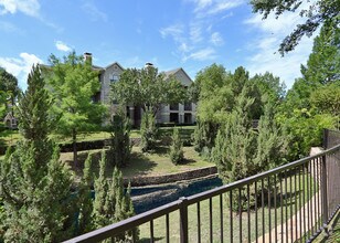 Building Photo - Creekside at North Beach