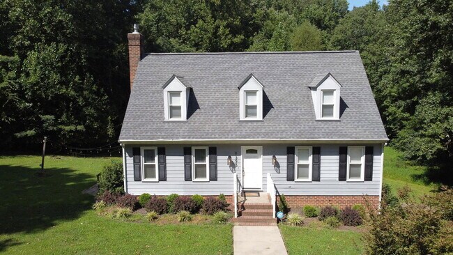 Foto del edificio - 9395 Blacksmith Dr