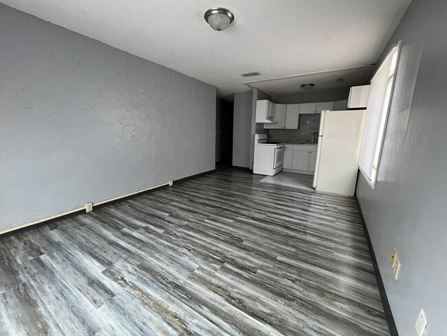 Foto del edificio - 619 Walnut Ave.