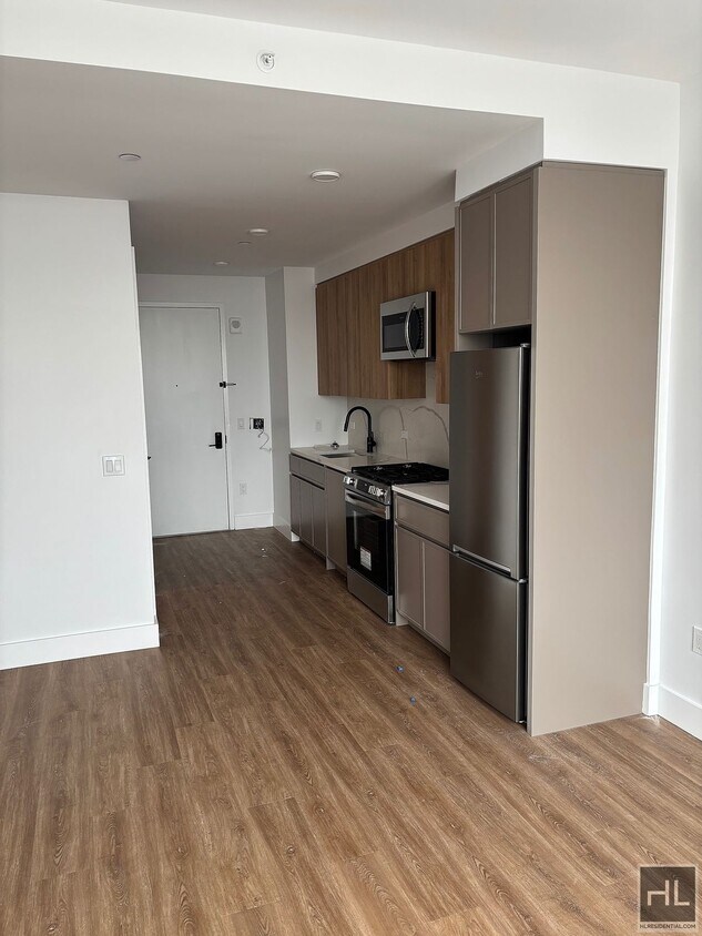 Foto principal - Cropsey Ave